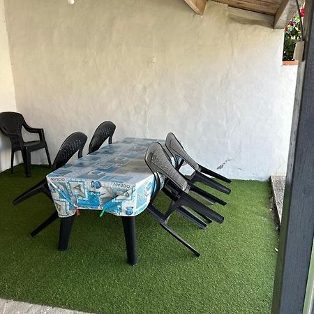 Petite Maison Au Calme, Dans Une Impasse L'Epine  Εξωτερικό φωτογραφία