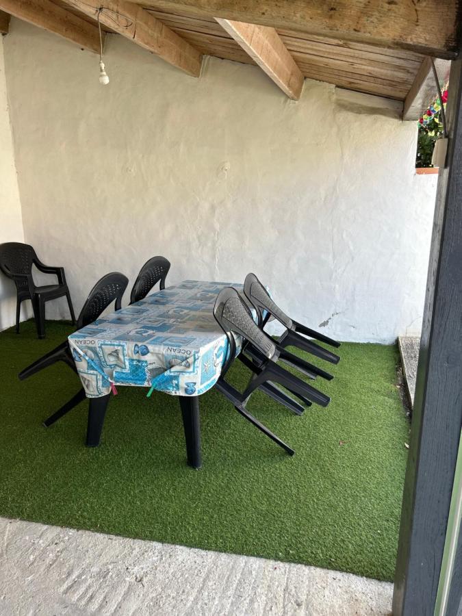 Petite Maison Au Calme, Dans Une Impasse L'Epine  Εξωτερικό φωτογραφία